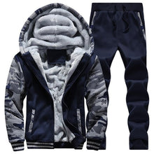 Laden Sie das Bild in den Galerie-Viewer, Tracksuit Men Sporting Fleece Thick Hooded Brand-Clothing Casual Track Suit Men Jacket+Pant Warm Fur Inside Winter Sweatshirt