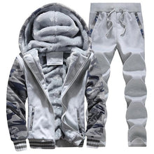 Laden Sie das Bild in den Galerie-Viewer, Tracksuit Men Sporting Fleece Thick Hooded Brand-Clothing Casual Track Suit Men Jacket+Pant Warm Fur Inside Winter Sweatshirt